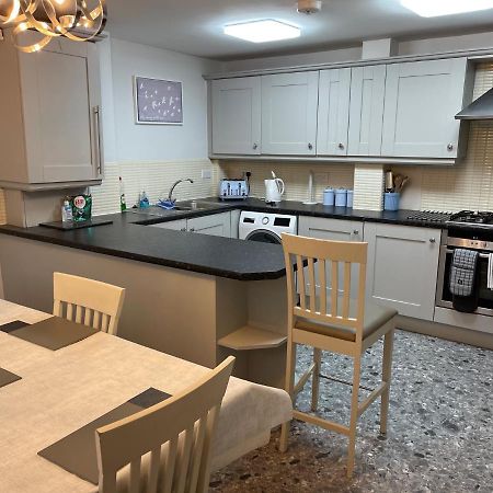 The Beeches - Serviced Duplex Apartment เชฟฟิลด์ ภายนอก รูปภาพ