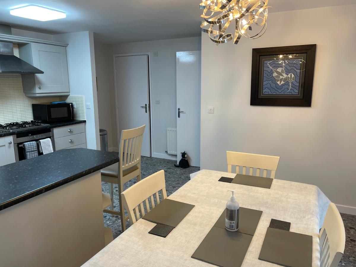 The Beeches - Serviced Duplex Apartment เชฟฟิลด์ ภายนอก รูปภาพ
