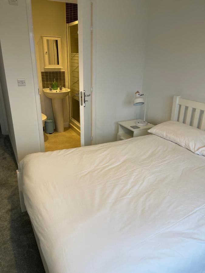 The Beeches - Serviced Duplex Apartment เชฟฟิลด์ ภายนอก รูปภาพ