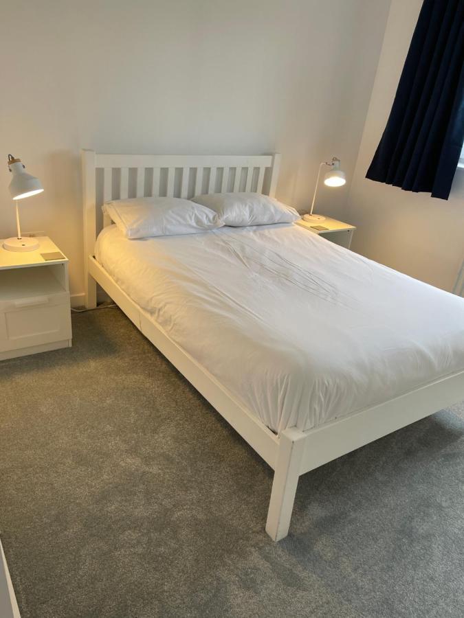 The Beeches - Serviced Duplex Apartment เชฟฟิลด์ ภายนอก รูปภาพ